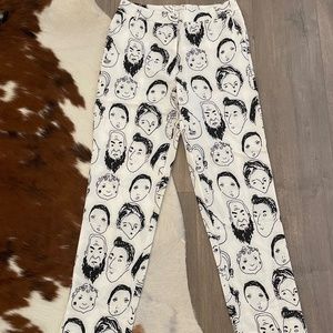 Shekou Faces Pants